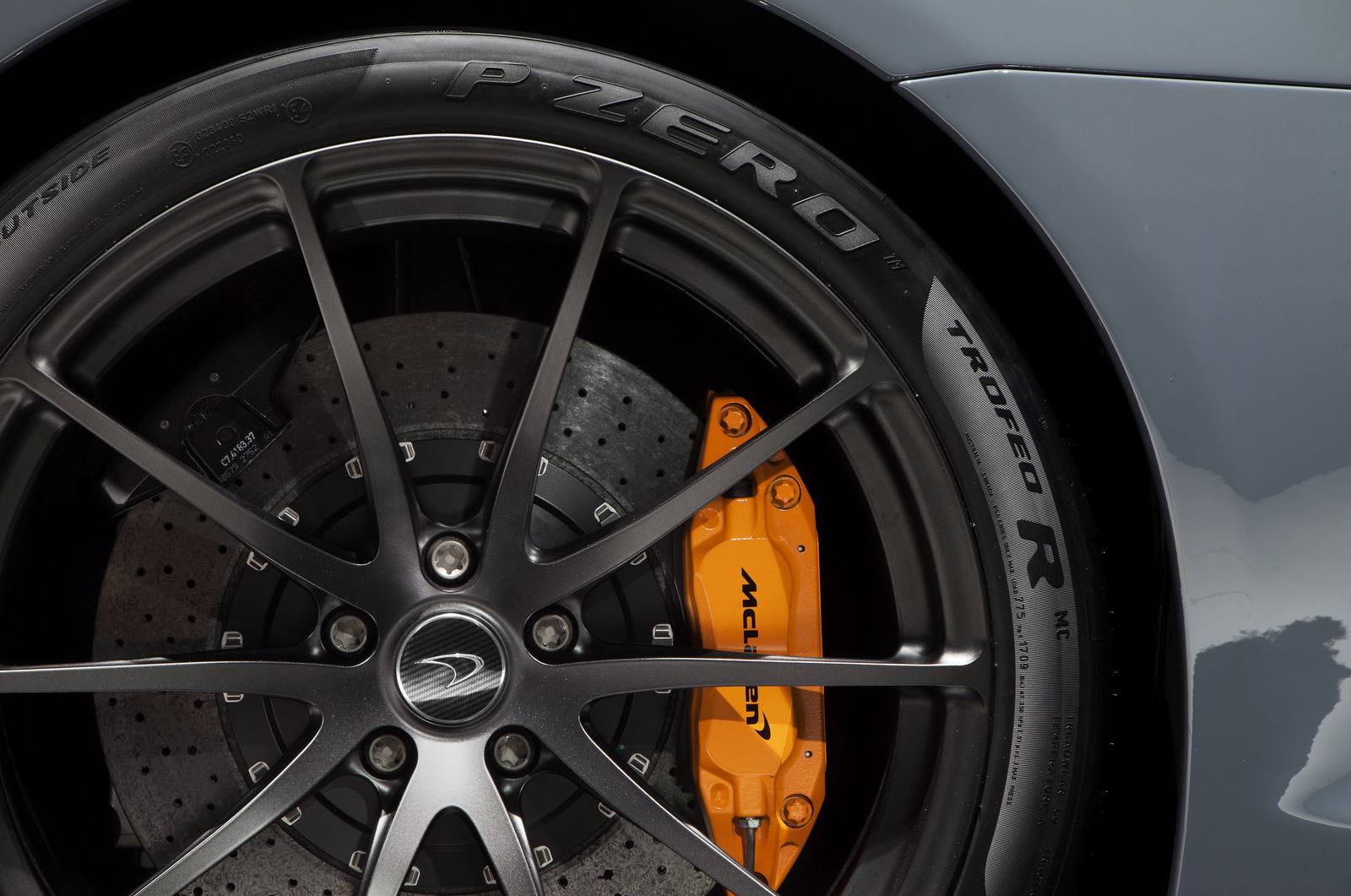 7 Reasons The 675 Longtail Is The Ultimate Track-Focused McLaren Sports Car