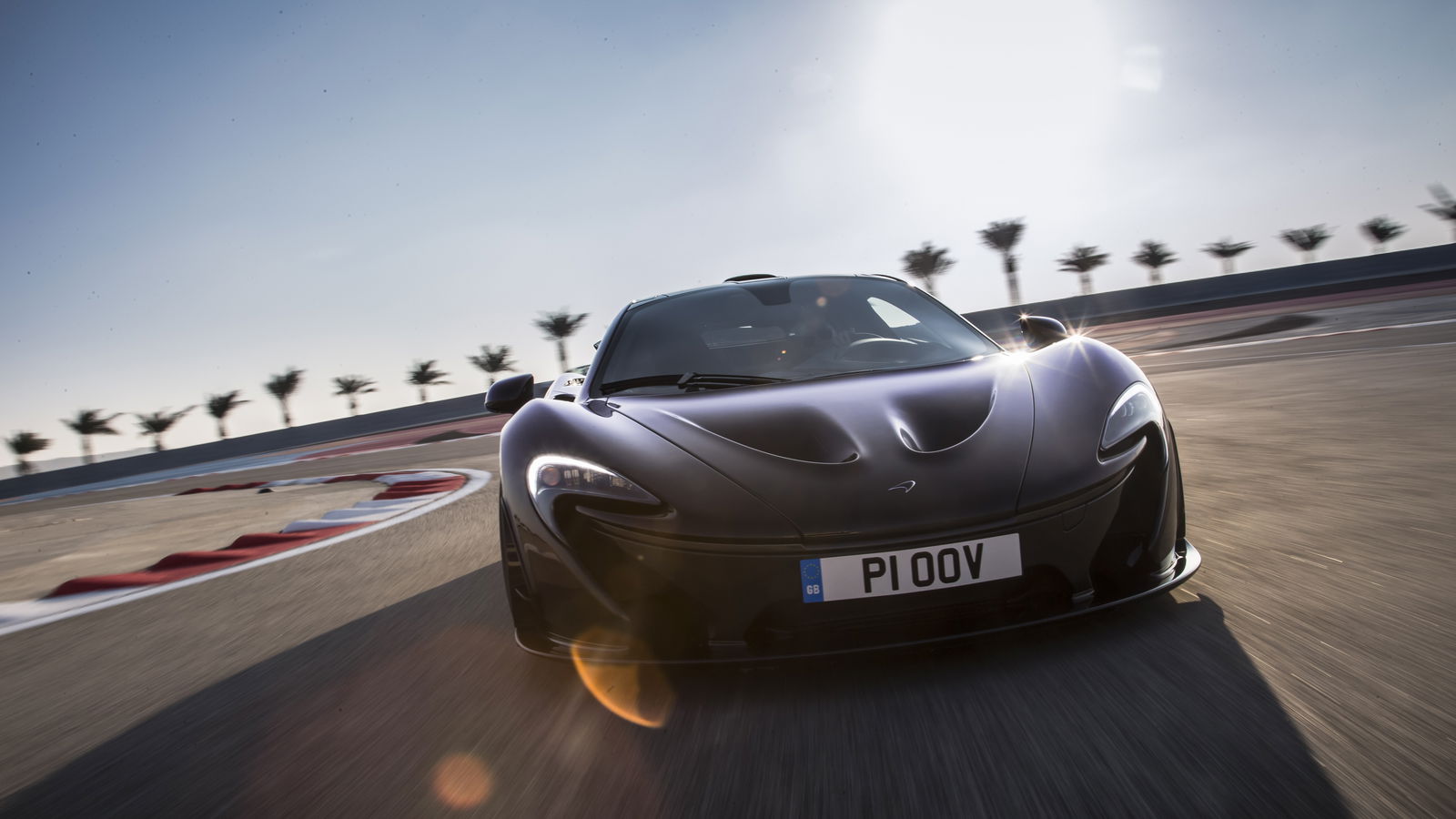 These Drool-Worthy McLaren P1 Pics Are Here To Spruce Up Your Desktop 