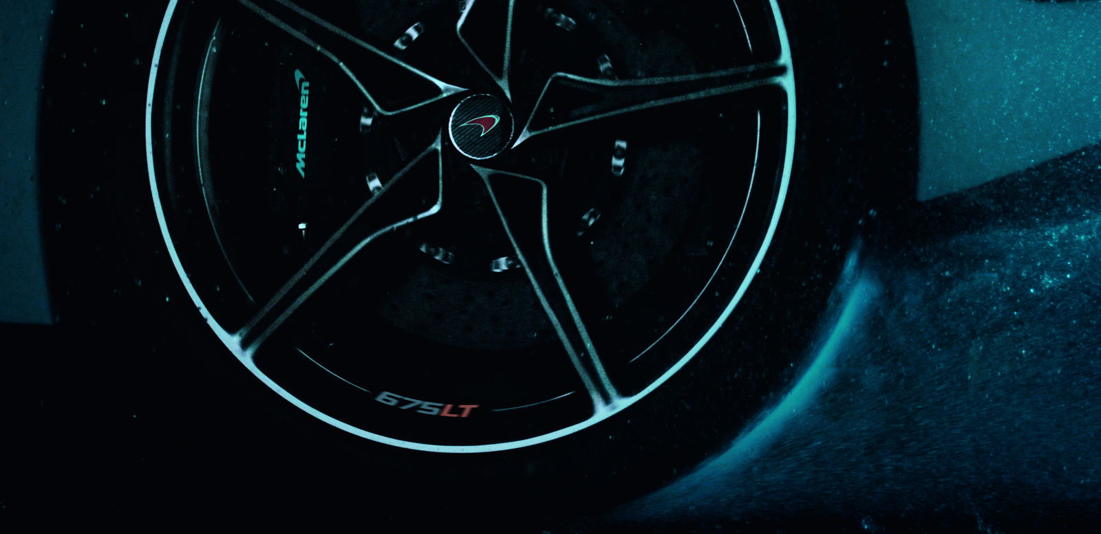 The New McLaren 675LT Is A 666bhp Modern Interpretation Of The Classic F1 GTR Longtail 