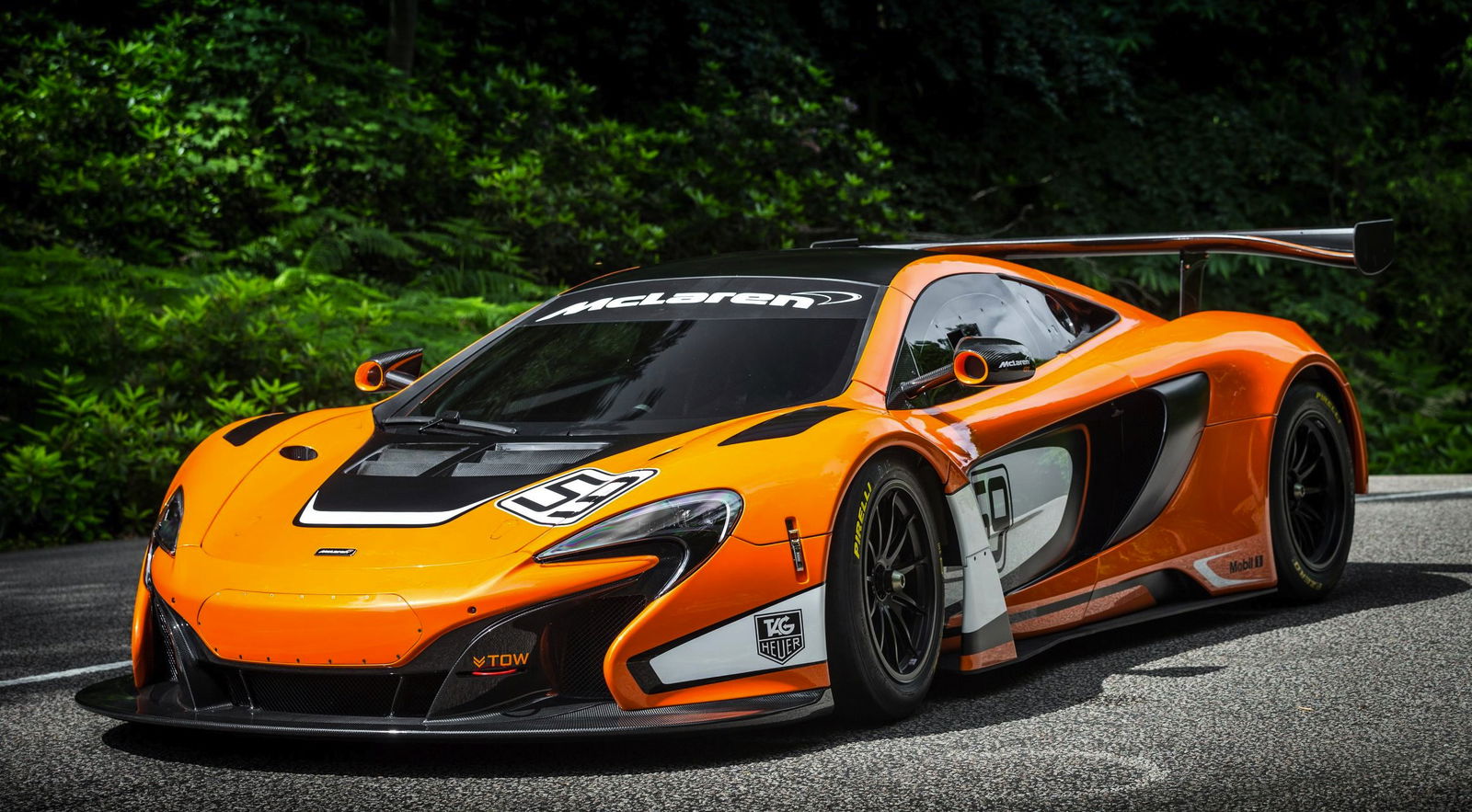 Here Are Six Drool-Worthy Pics Of The Incredible McLaren 650S GT3 