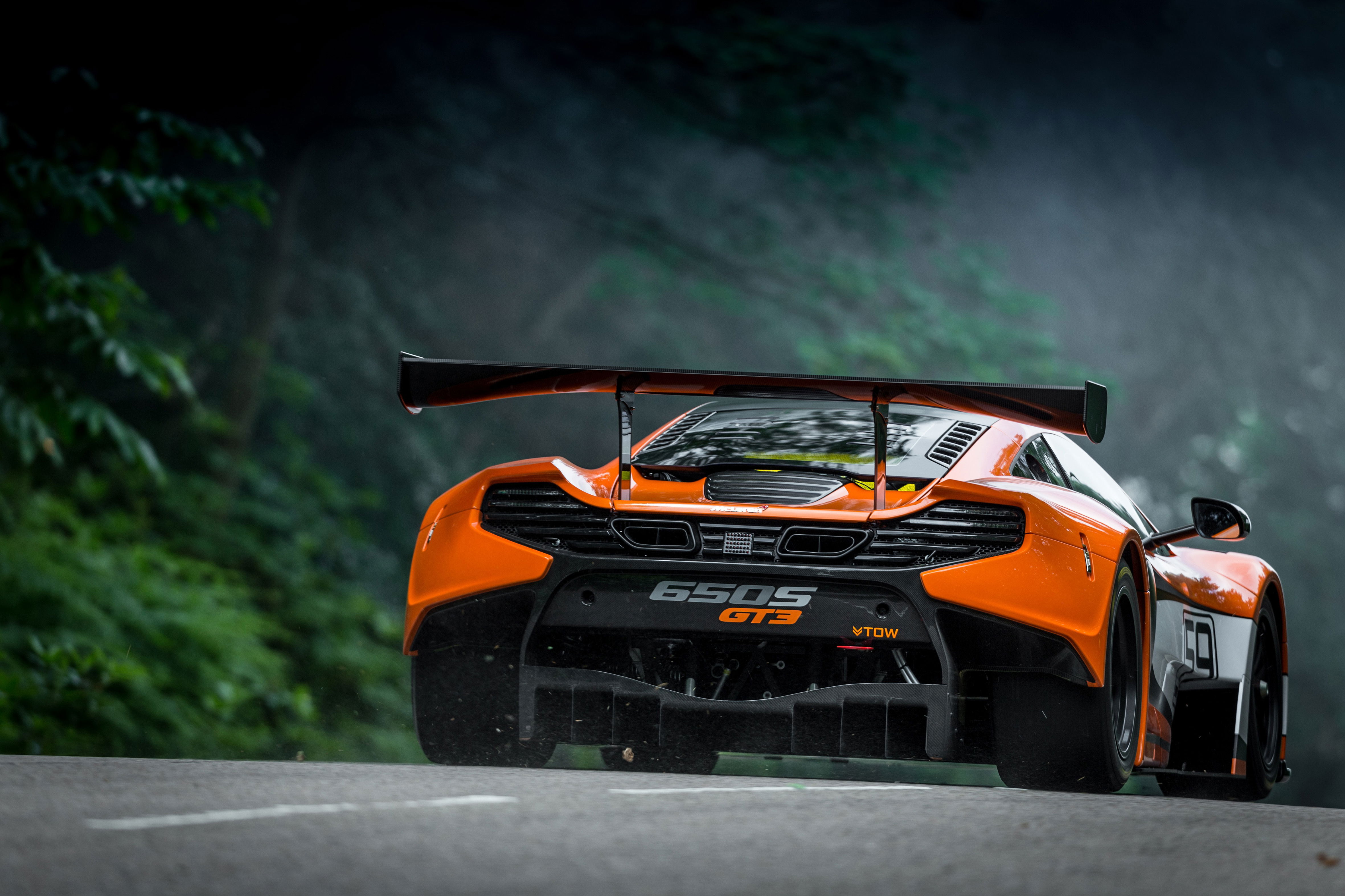 Here Are Six Drool-Worthy Pics Of The Incredible McLaren 650S GT3 