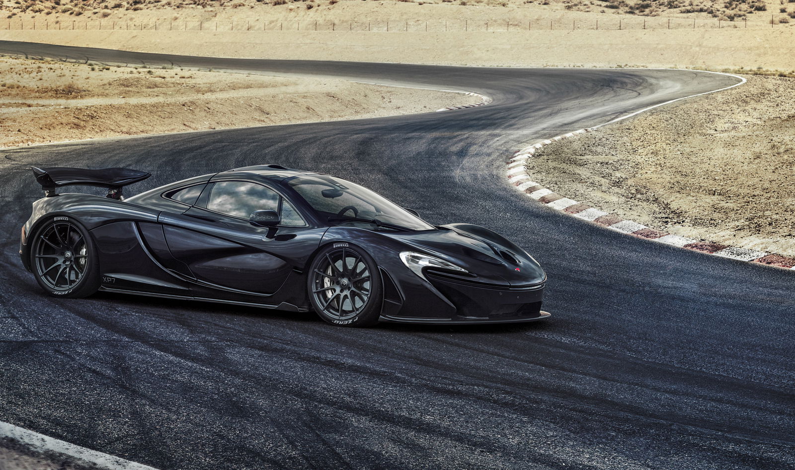 These Drool-Worthy McLaren P1 Pics Are Here To Spruce Up Your Desktop 