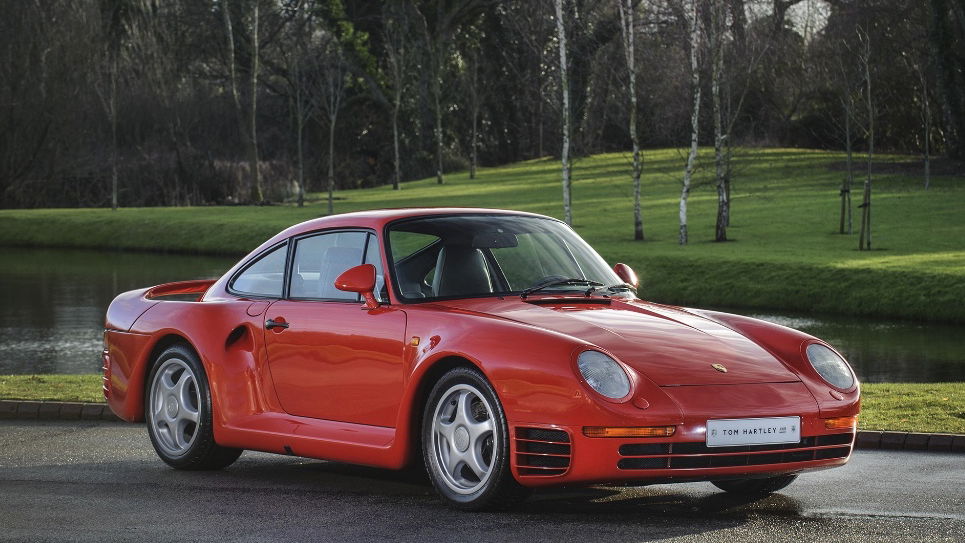 If You're Stinking Rich, You Should Absolutely Buy This Porsche 959