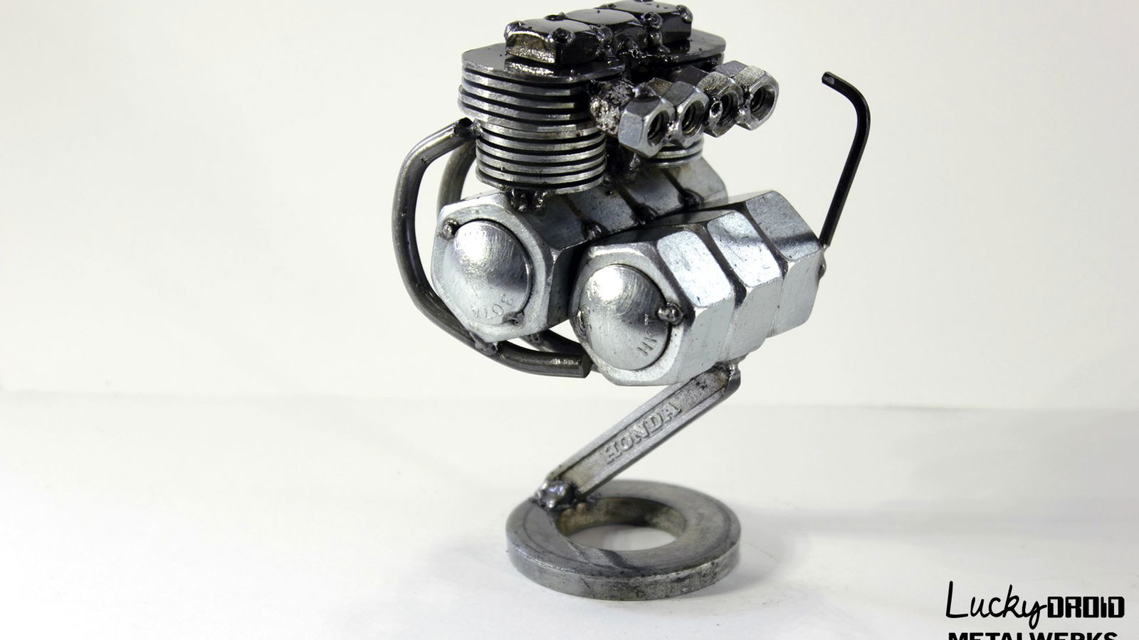 These Incredible Miniature Welded Engines Are the Coolest Things You'll See Today