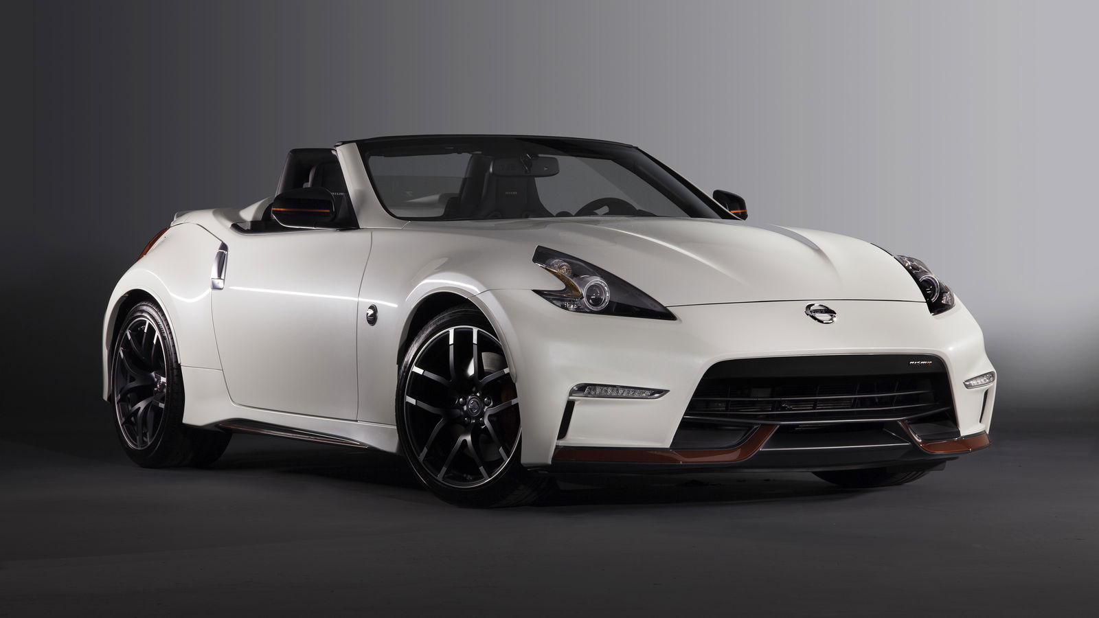 Nissan Just Chopped The Roof Off A 370Z Nismo And It Looks Ridiculously Hot