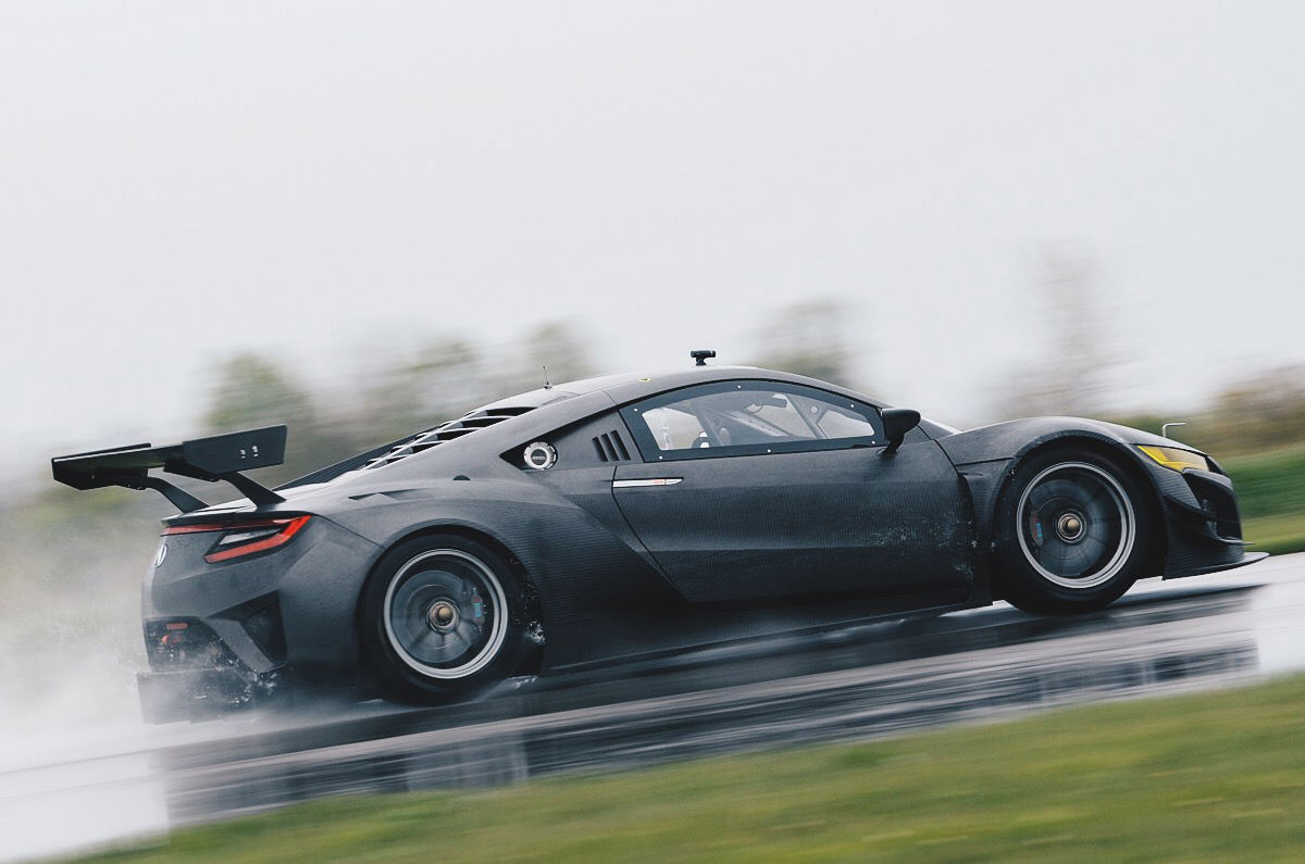 Get A Load Of This Naked Carbonfibre 2017 Acura NSX GT3 Race Car 