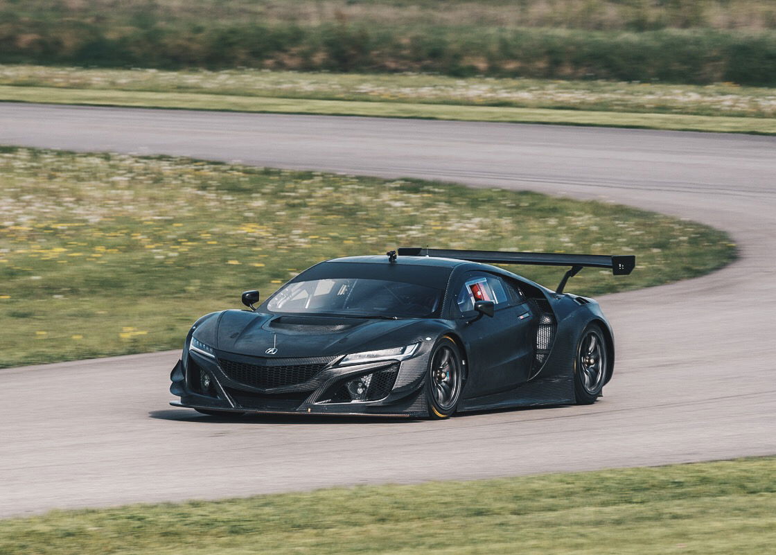 Get A Load Of This Naked Carbonfibre 2017 Acura NSX GT3 Race Car 