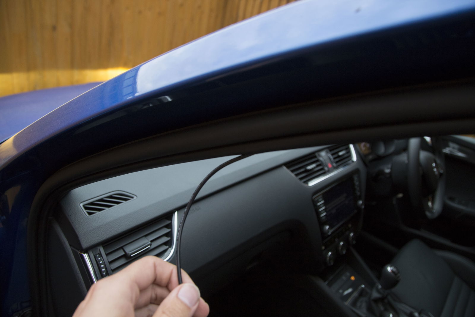 6 Ordinary Cars That Share Engines With Exotics 