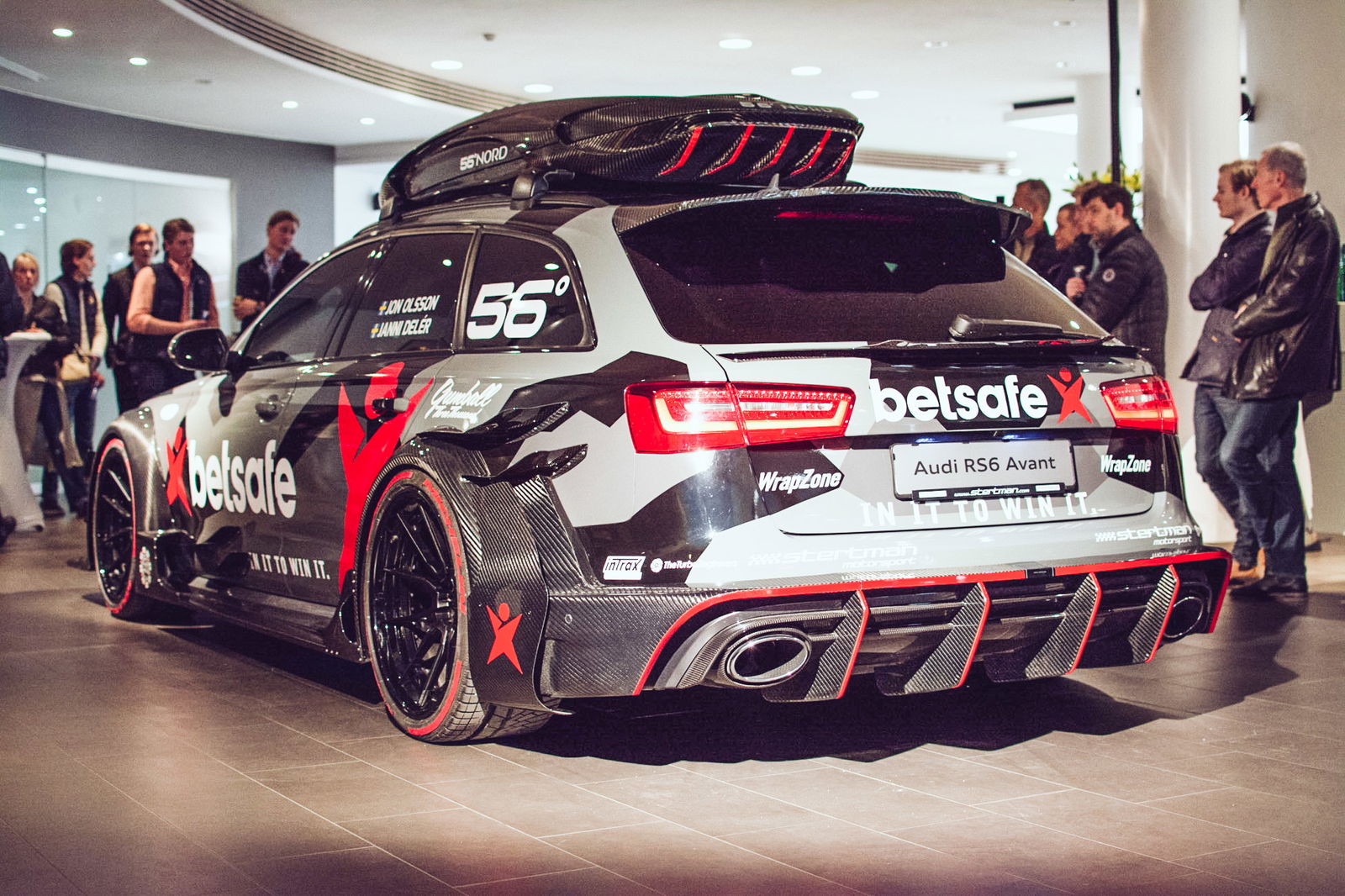 15 Performance Wagons That Petrolheads Lust After Most 