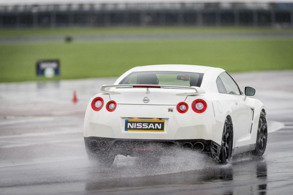4 Things You Should Never Do In An All-Wheel Drive Car