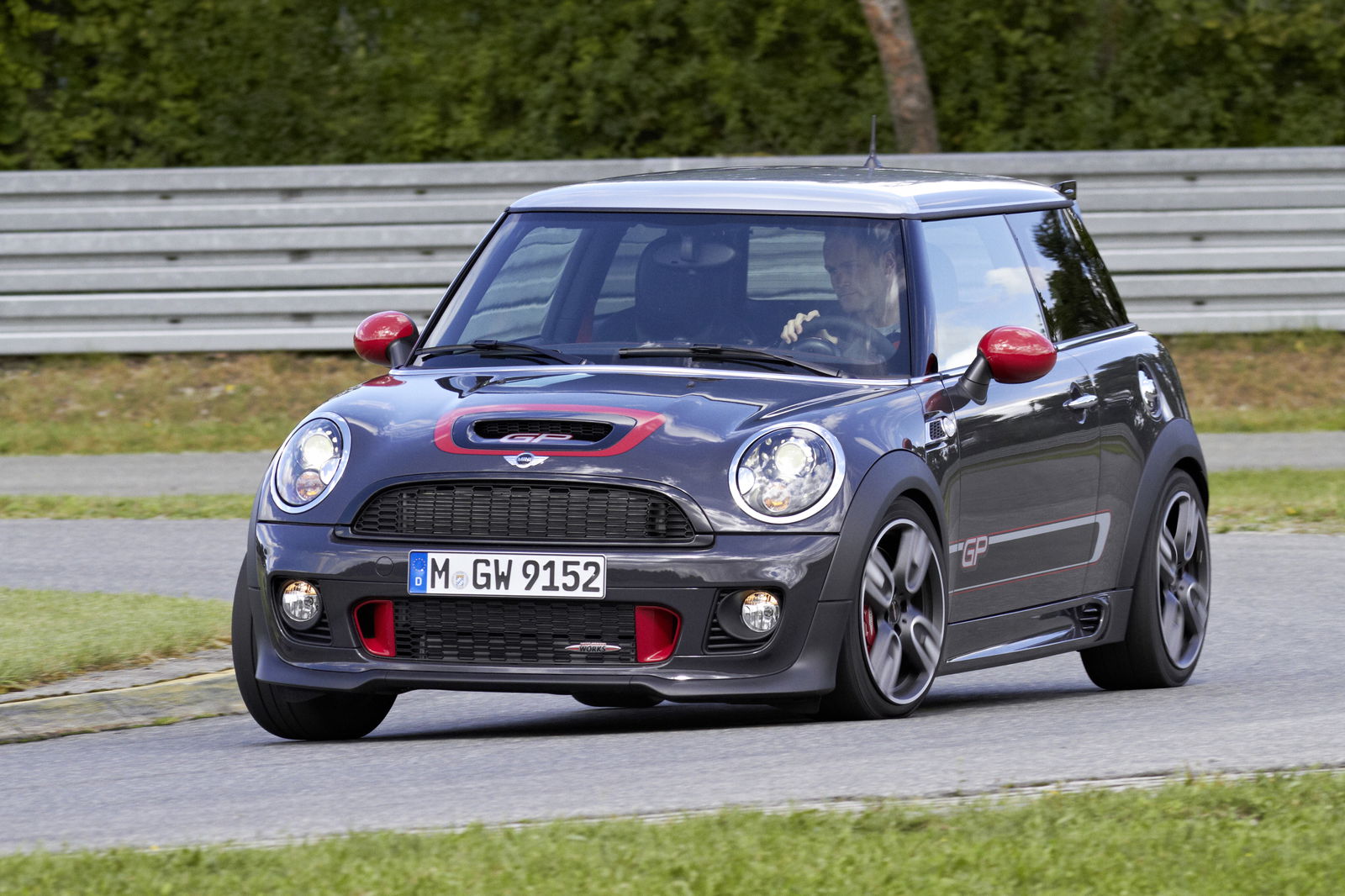 How To Trail Brake And Why It'll Make You A Faster Driver