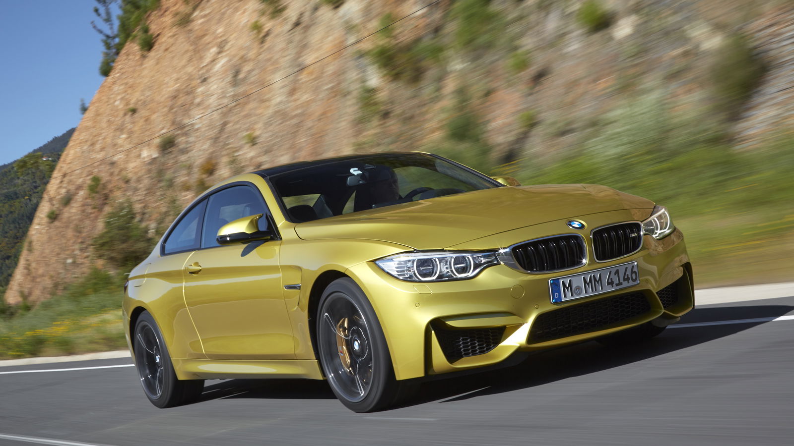 These Downright Pornographic BMW M3 And M4 Pics Are The Best Way To Spruce Up Your Computer Desktop 