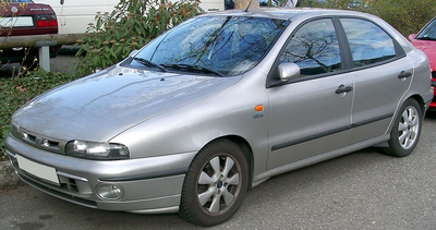 The mighty Fiat Brava in all its grey-coloured glory!