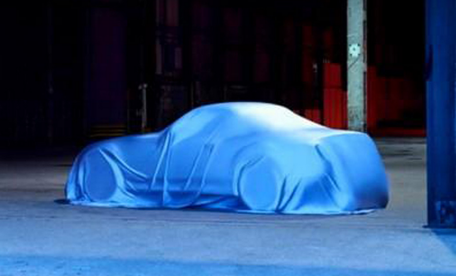 This Bellowing Vauxhall VXR8 Has One Hell Of A V8 Exhaust Roar