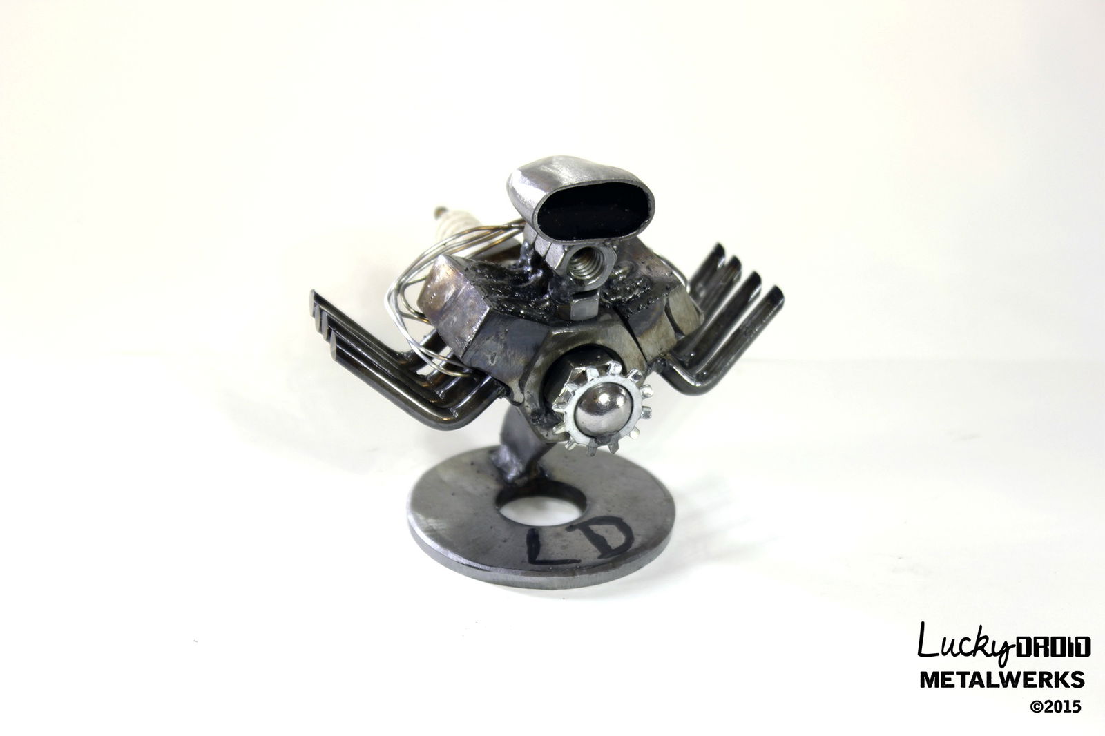 These Incredible Miniature Welded Engines Are the Coolest Things You'll See Today