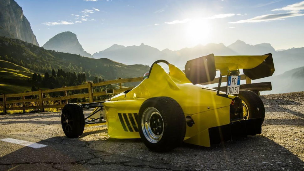 The Egoista EM 01 ST Is A £6500 180mph Crowd-Funded Open Wheel Race Car For The Road