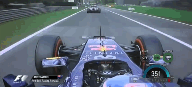24 Brilliantly Opportunistic Racing Overtakes