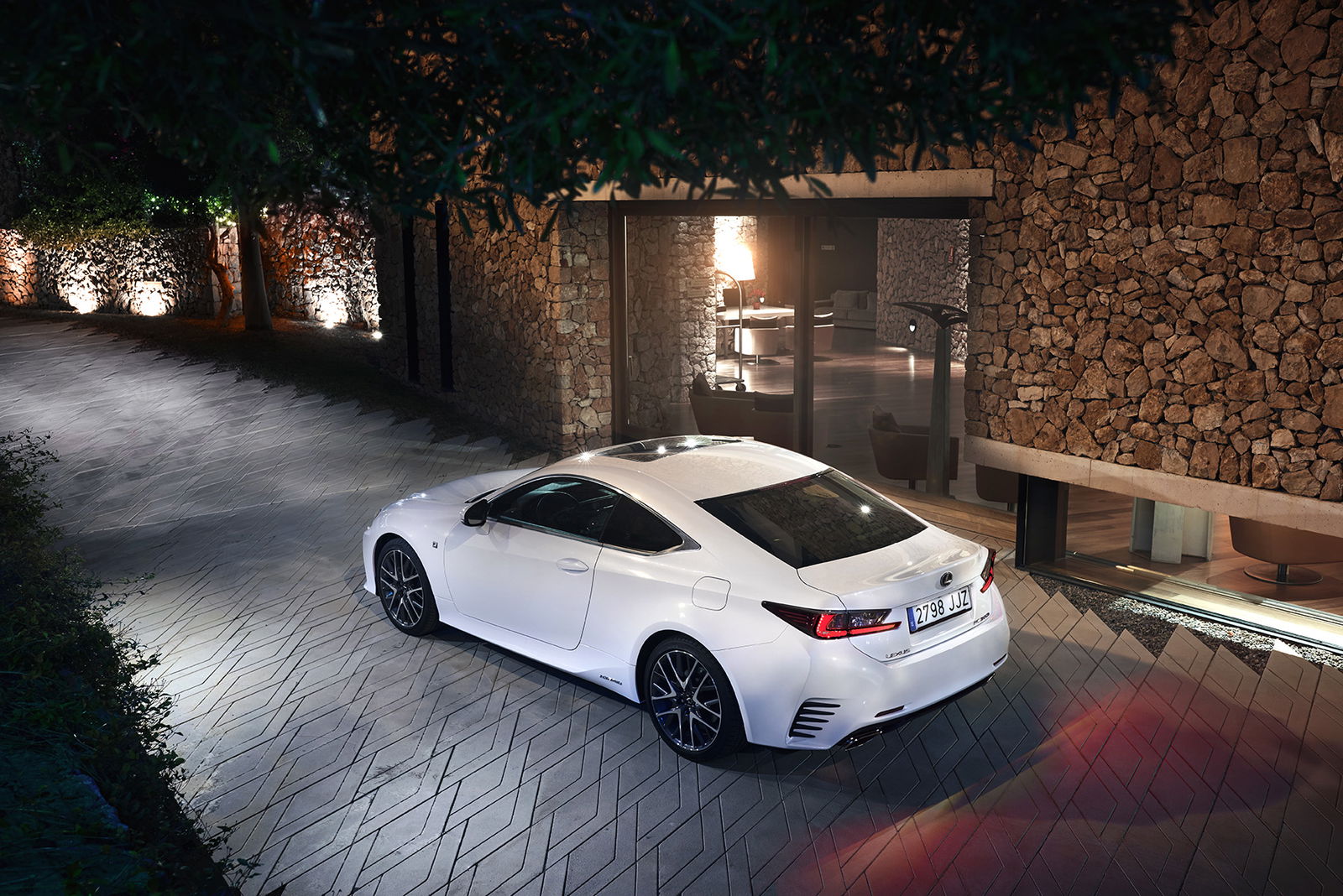 2016 Lexus RC 200t First Drive Review