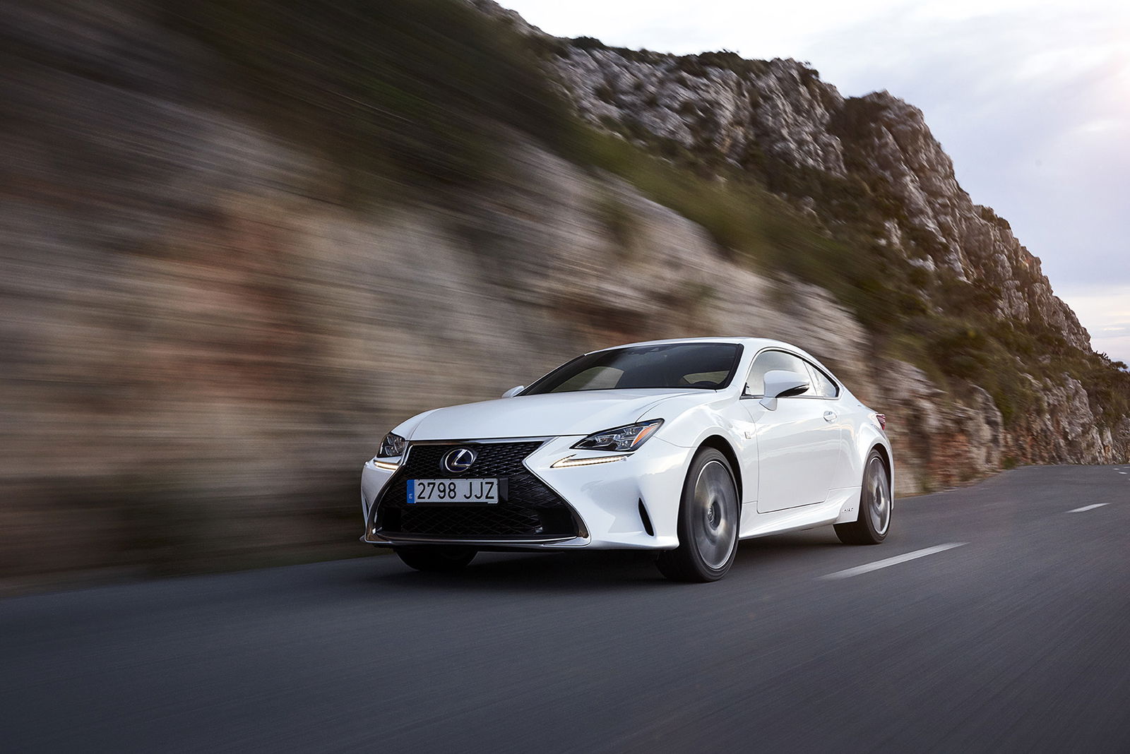 2016 Lexus RC 200t First Drive Review