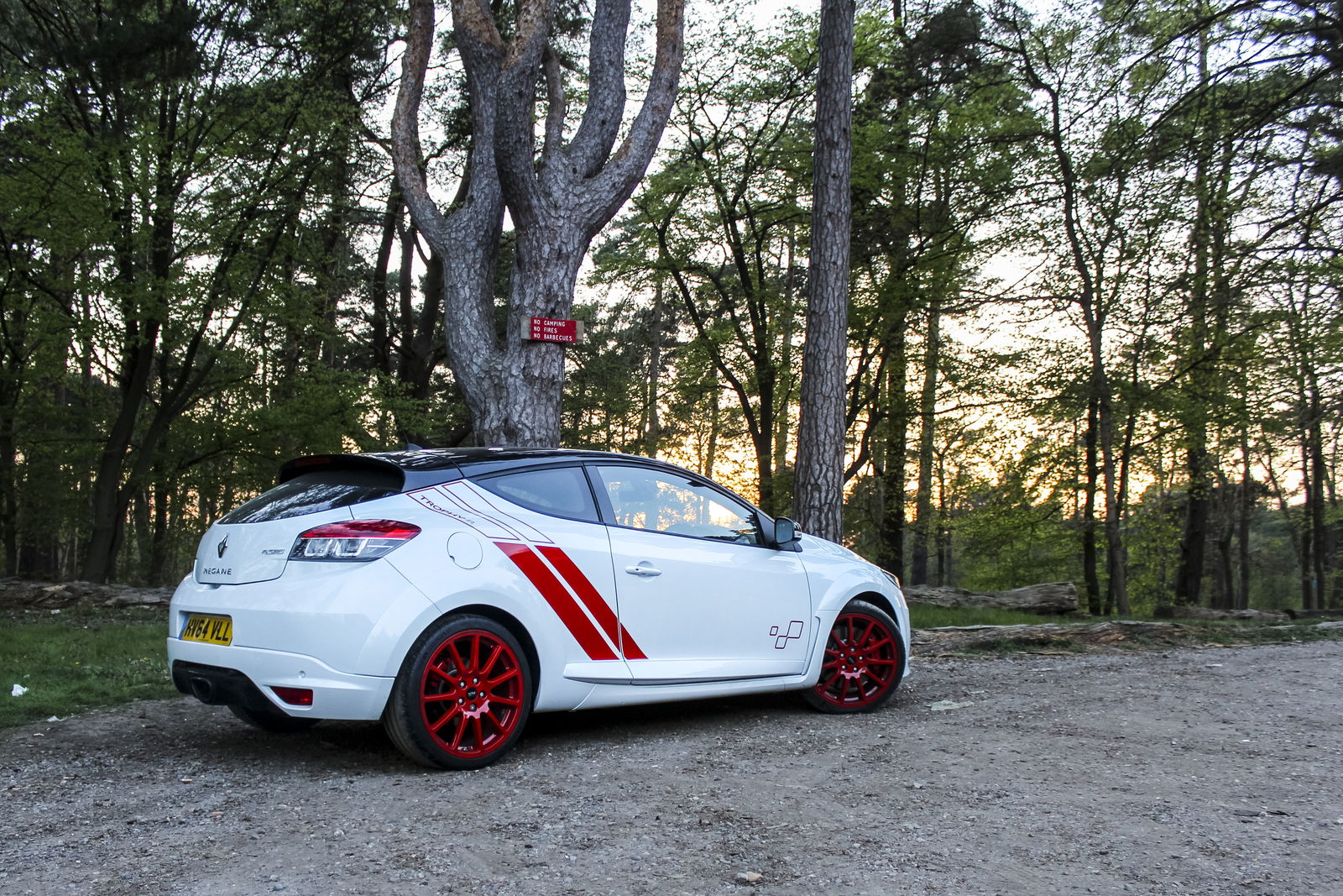 Why There's No Better Hot Hatch Than A FWD Megane RS 275 Trophy R