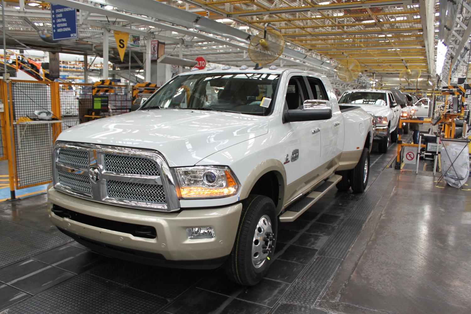 14 Incredible Automotive Industry Superlatives