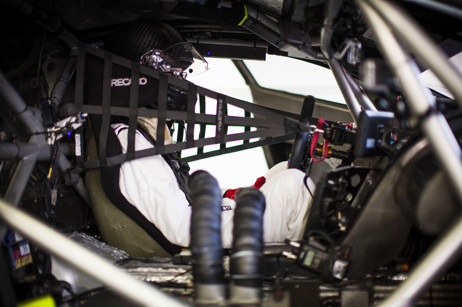 6 Things You Didn’t Know You Were Doing Wrong When Driving Fast