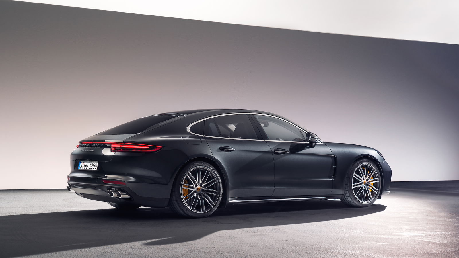8 Things You Need To Know About The Surprisingly Un-Ugly New Porsche Panamera