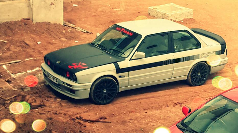 Spotted In The CT Garage: Weaponised BMW E30 325iS With Attitude