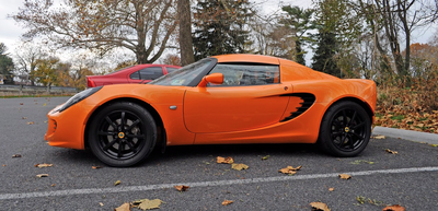 9 Ways An American Reacts To Driving A Lotus Elise For The First Time