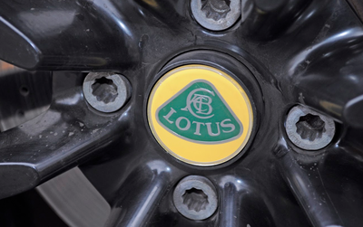 9 Ways An American Reacts To Driving A Lotus Elise For The First Time