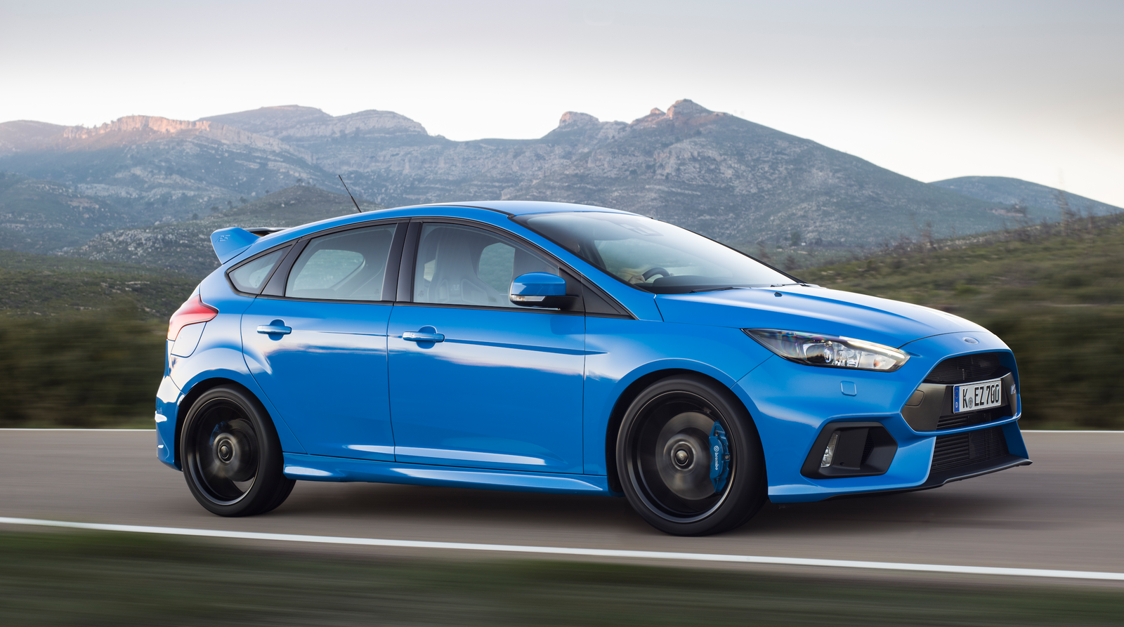 2016 Ford Focus RS Review: The Perfect Hoonigan And Drifting Legend 