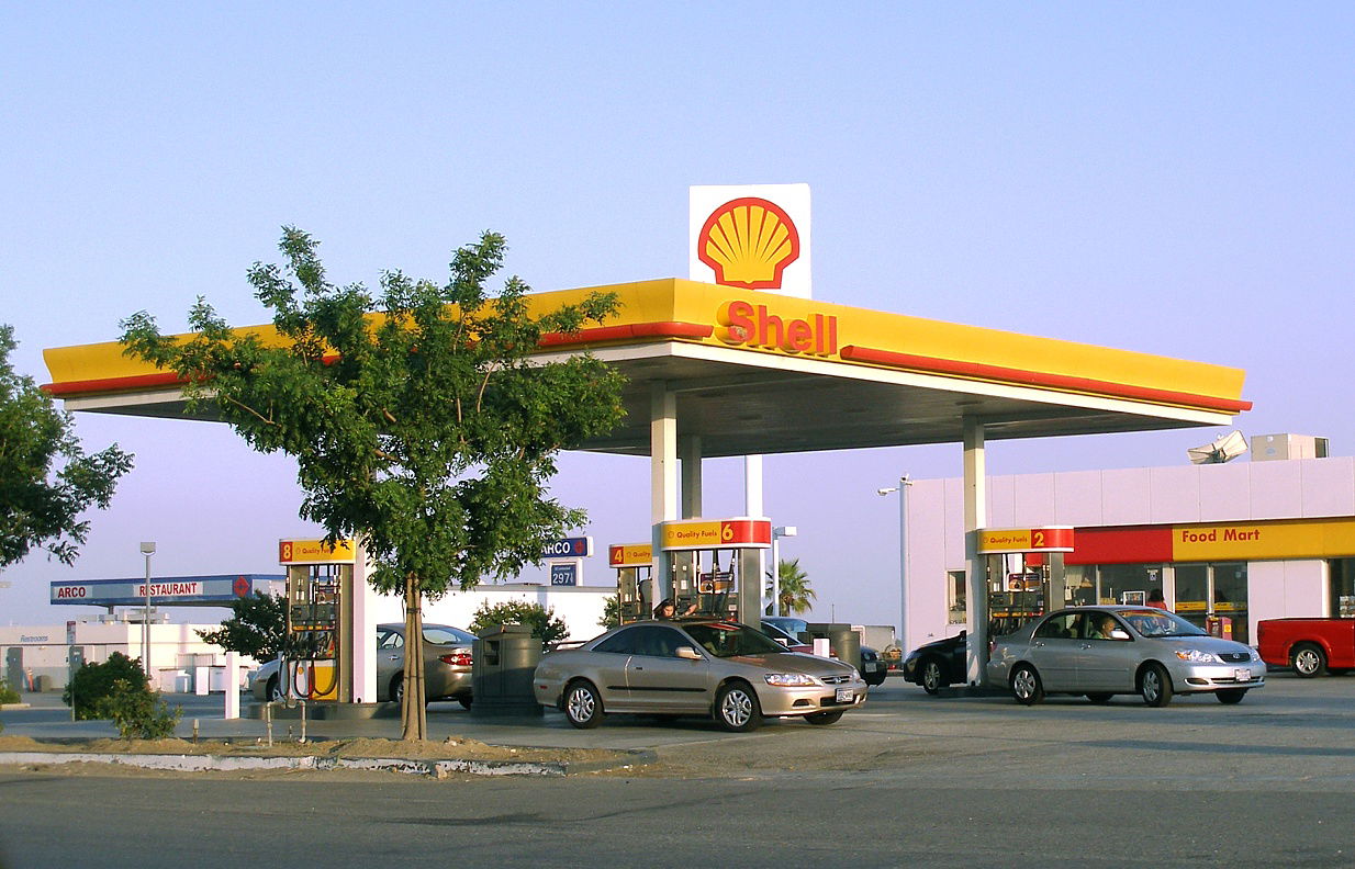 8 Smells That Turn Every Petrolhead On