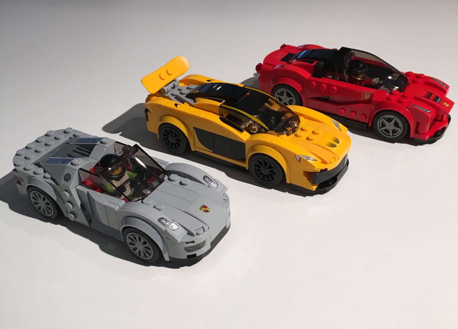 6 Awesome Car Gifts For Petrolheads