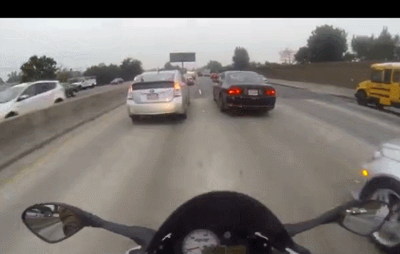 9 Stupid Things People Do On The Road Every Day