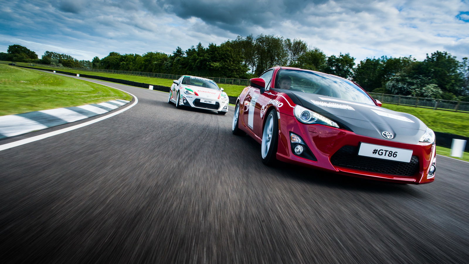 The old school Toyotas hit the track (Photo Credit: Toyota UK)