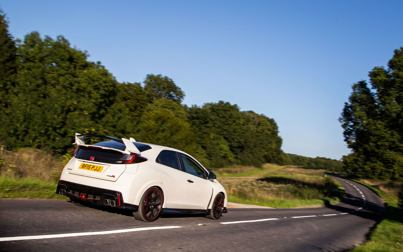 7 Reasons Why Front-Wheel Drive Is Awesome