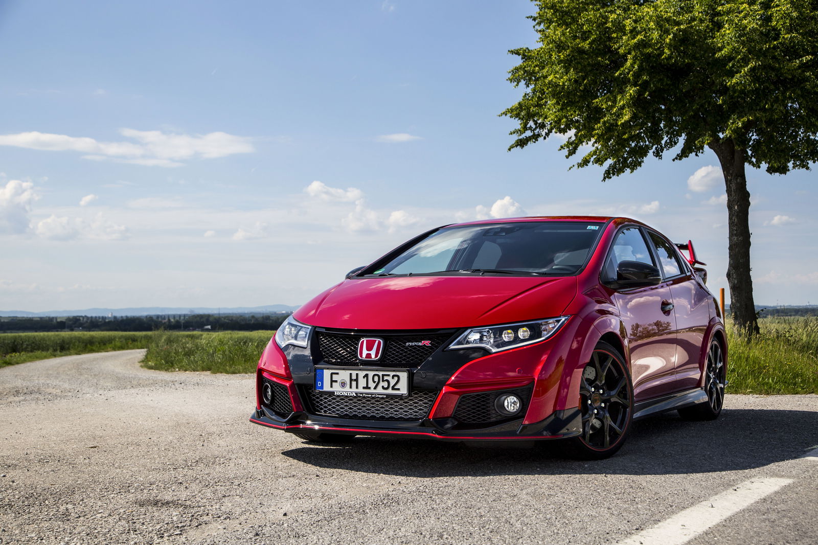 7 Resurrected Performance Cars That Prove It's A Great Time To Be A Petrolhead