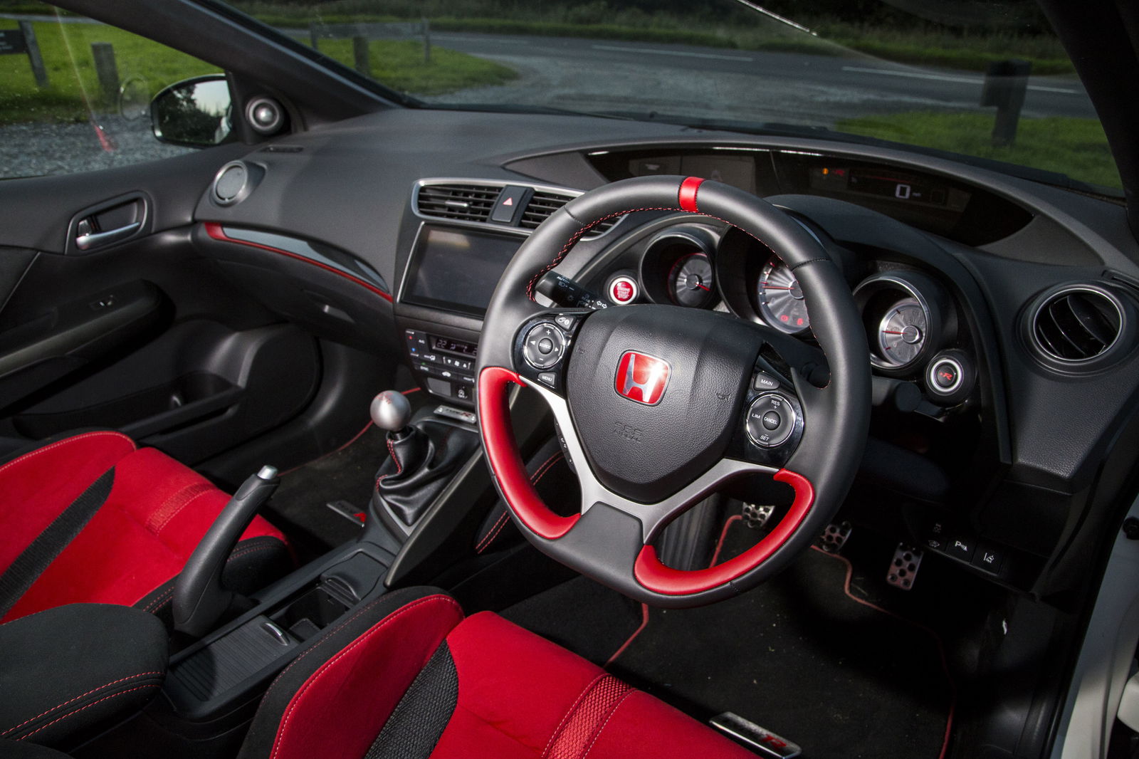 Honda Civic Type R EP3 Vs FK2: How Much Has The Game Moved On?