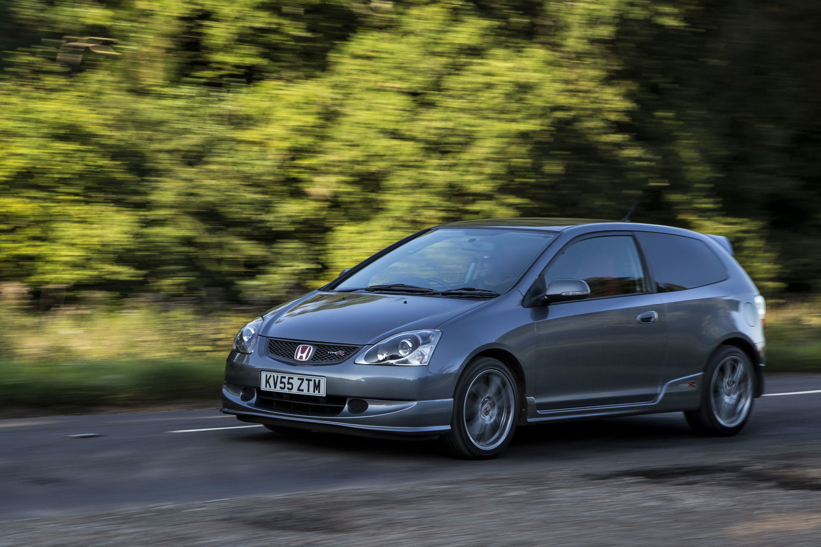 Honda Civic Type R EP3 Vs FK2: How Much Has The Game Moved On?