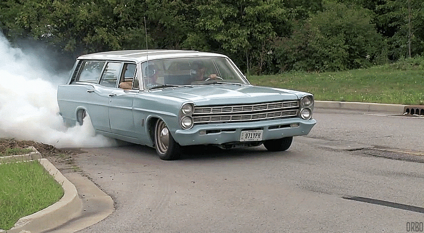 13 Amazing Car GIFs You'll Watch Over And Over Again 