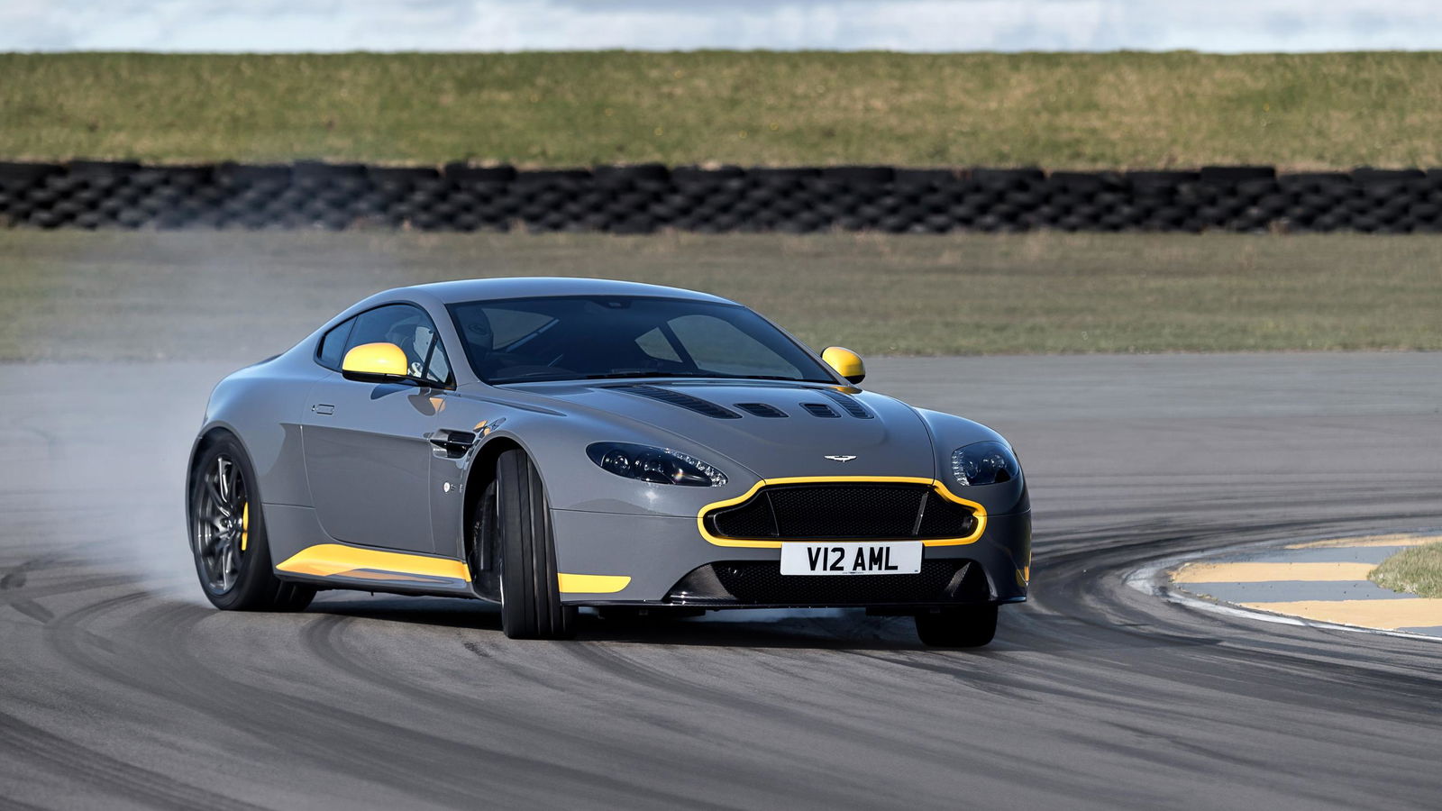 Praise The Manual Gods: The Aston Martin V12 Vantage S Now Has A Dog-Leg Stick Shifter