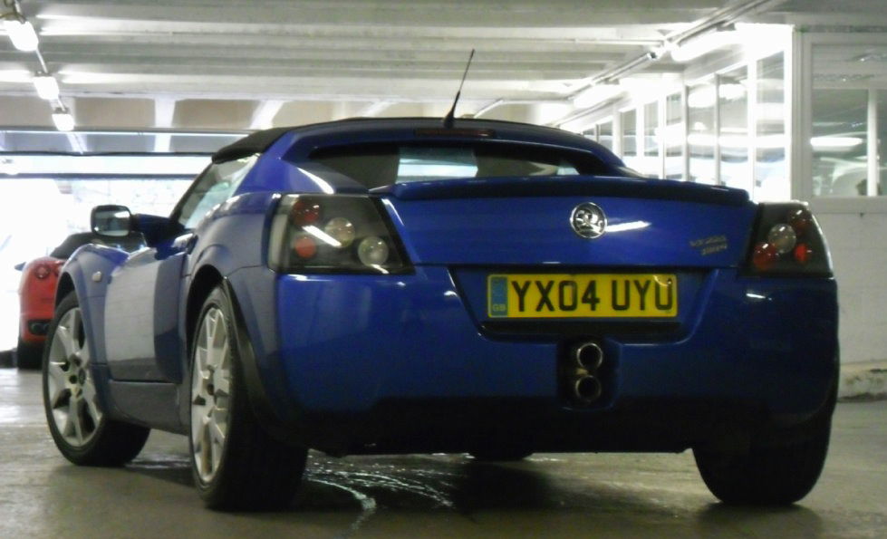 This Vauxhall VX220 Turbo Is The Most Extreme Car You Can Buy For £9k
