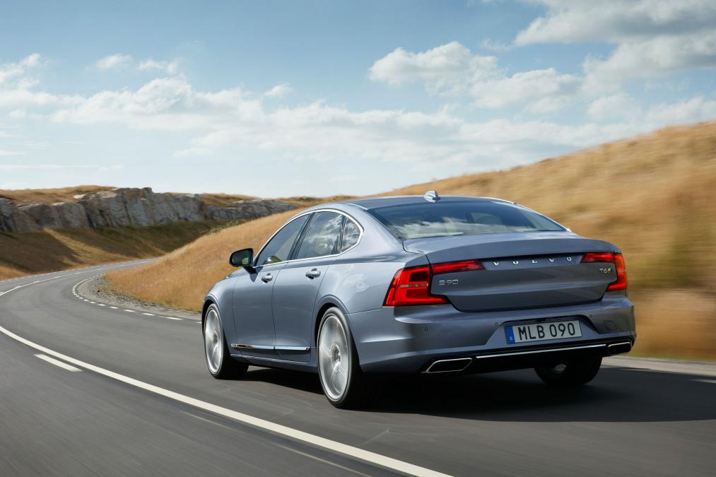 This Is The All-New Volvo S90 And It's Got Autopilot Mode 