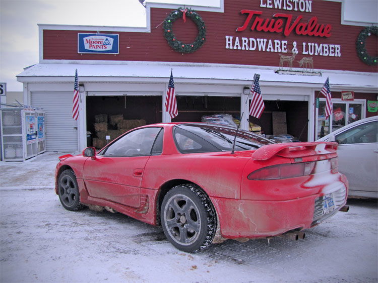 9 Cars You’d Never Expect To See In The Snow