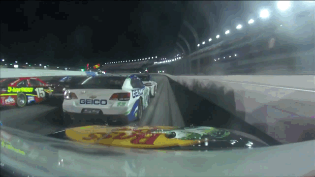 24 Crazy Nascar Gifs That Will Have You On The Edge Of Your Seat