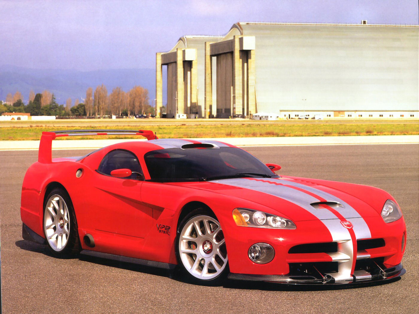 6 Astonishing Dodge Vipers That Make Us Sad The V10 Beast Is Getting Axed