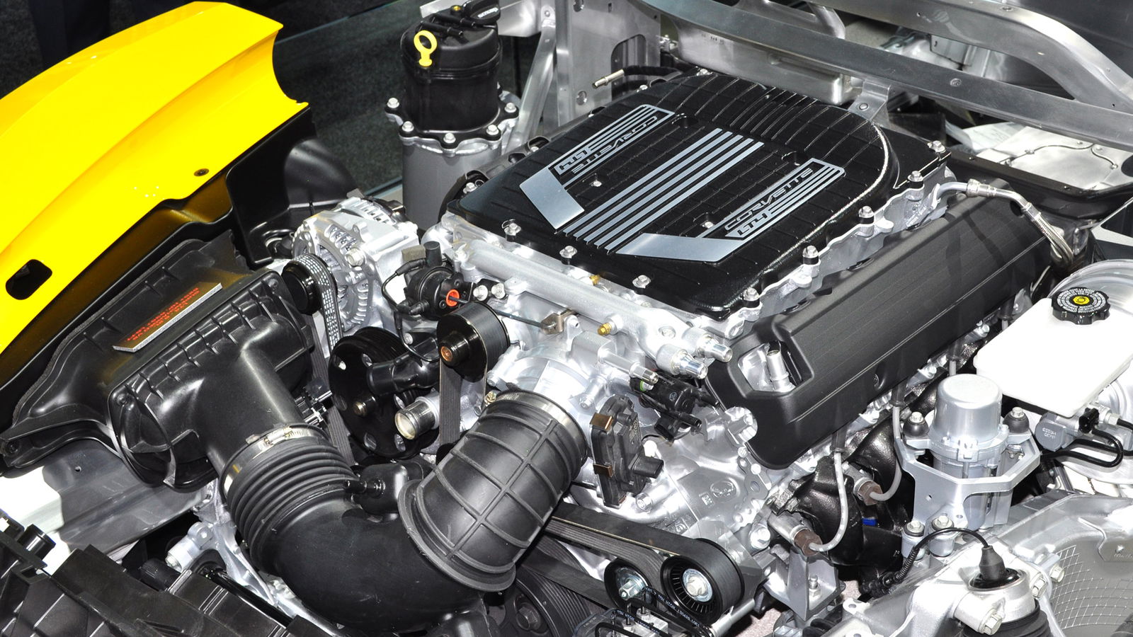 It Took Only 891 Miles For A Guy's 2015 Corvette Z06 Engine To Blow Up