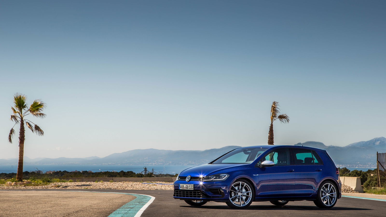 A 400bhp VW Golf R Is Coming And It Wants The Hot Hatch Crown Back