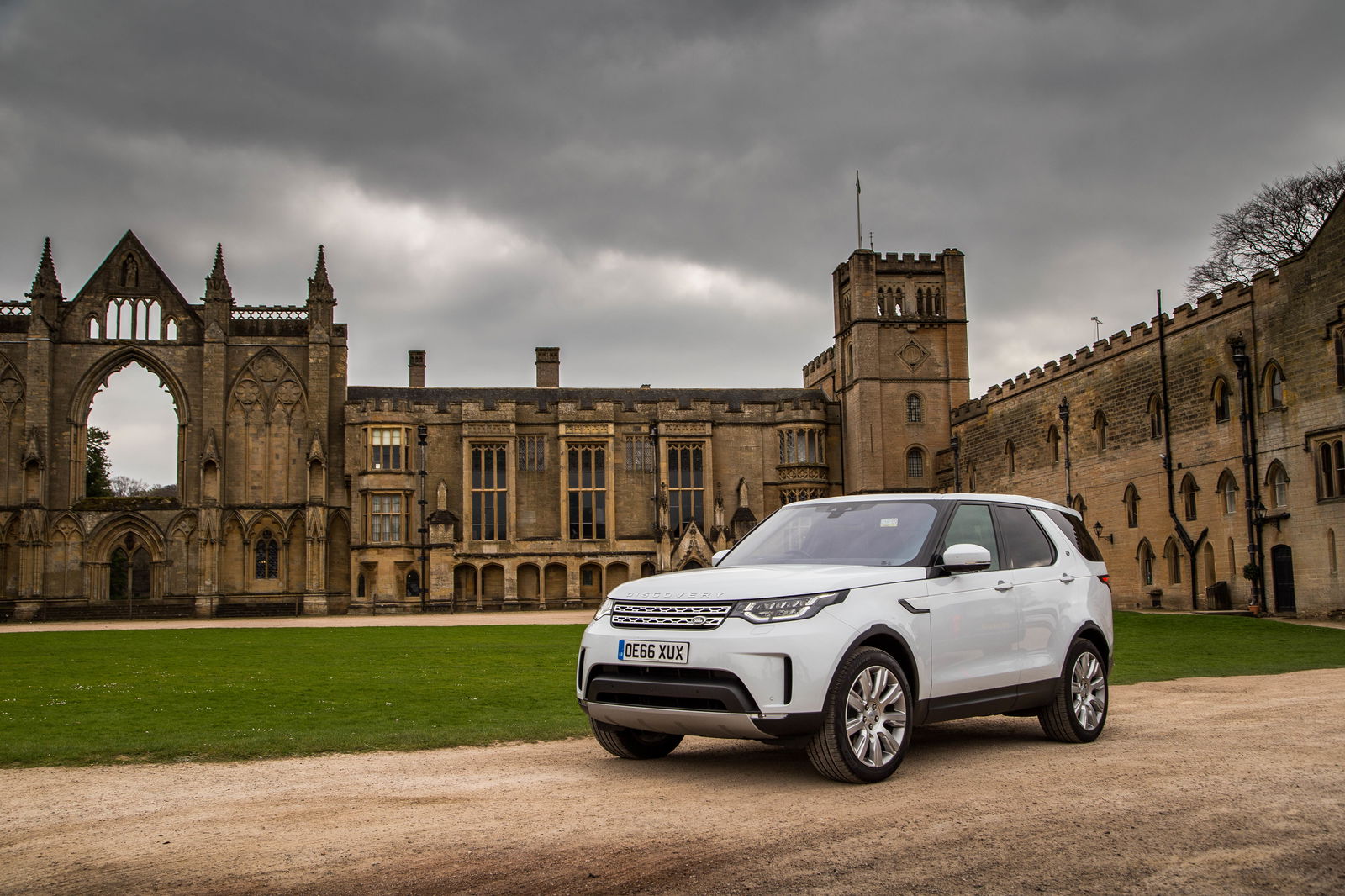 7 Things I Learned After Driving A 2018 Land Rover Discovery