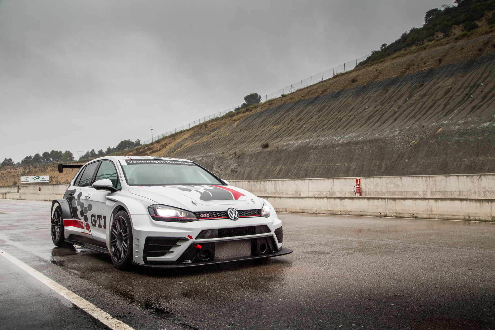 I Drove A VW Golf GTI Race Car On A Soaking Track And Didn’t Die